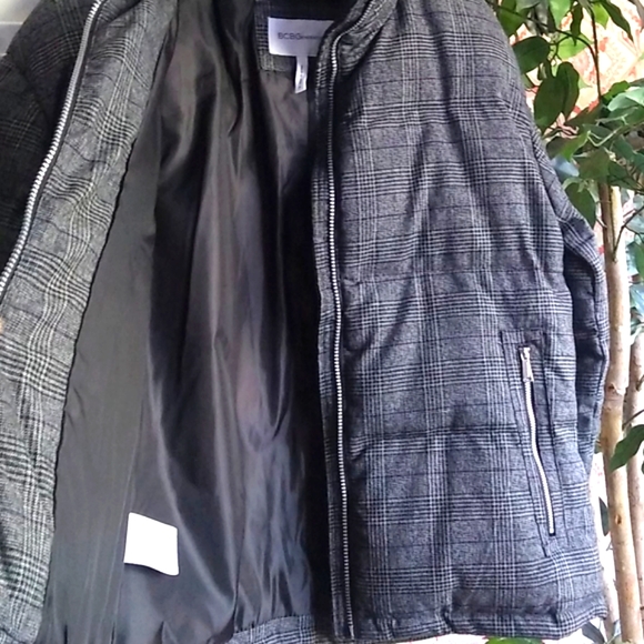New BCBGeneration plaid puffer coat - Picture 6 of 7